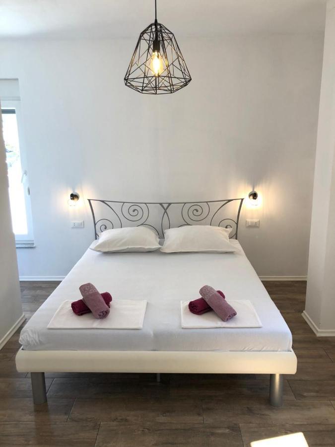 Apartments Martina Tisno Ngoại thất bức ảnh