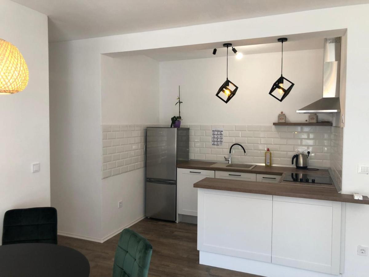 Apartments Martina Tisno Ngoại thất bức ảnh