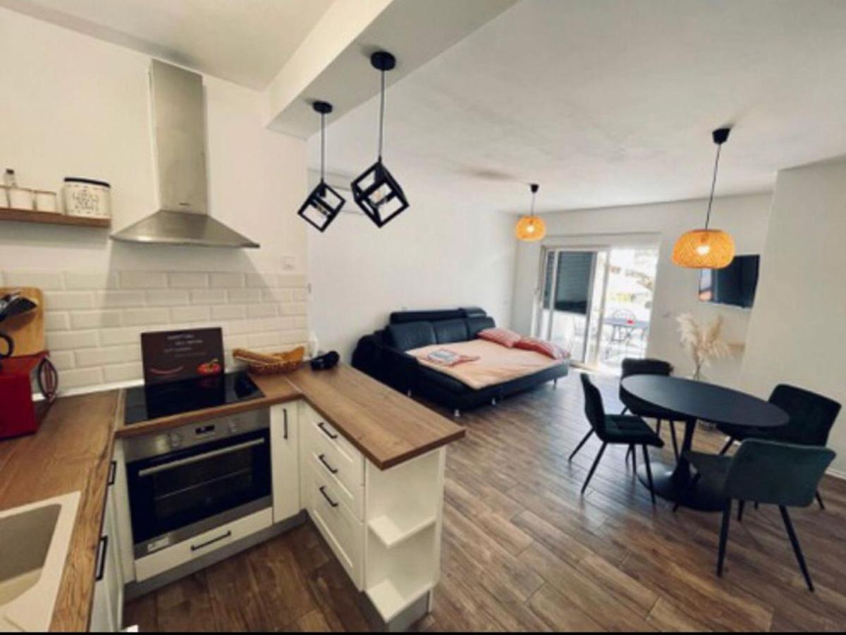 Apartments Martina Tisno Ngoại thất bức ảnh