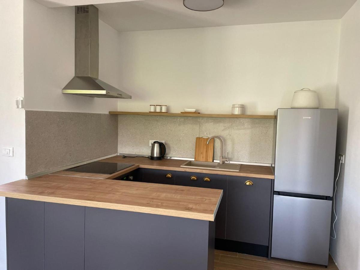 Apartments Martina Tisno Ngoại thất bức ảnh